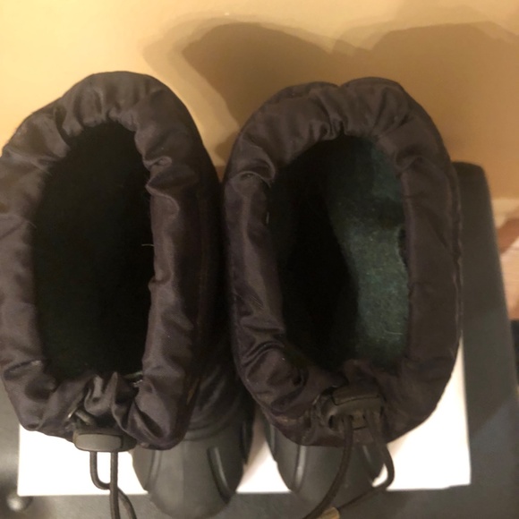 Sorel boots - Picture 3 of 5